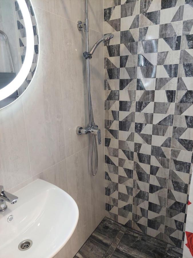 Однокомнатная Форум-Центр Apartment Lviv Luaran gambar