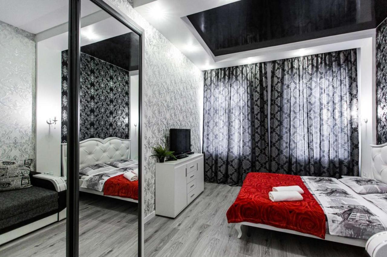 Однокомнатная Форум-Центр Apartment Lviv Luaran gambar